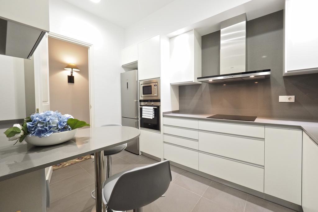 Way To Bcn Casa Rovira Apartment บาร์เซโลนา ภายนอก รูปภาพ